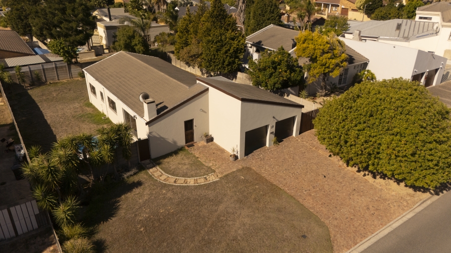 4 Bedroom Property for Sale in Rouxville Western Cape